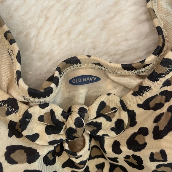 Old navy bathing suit - Picture 2 of 3